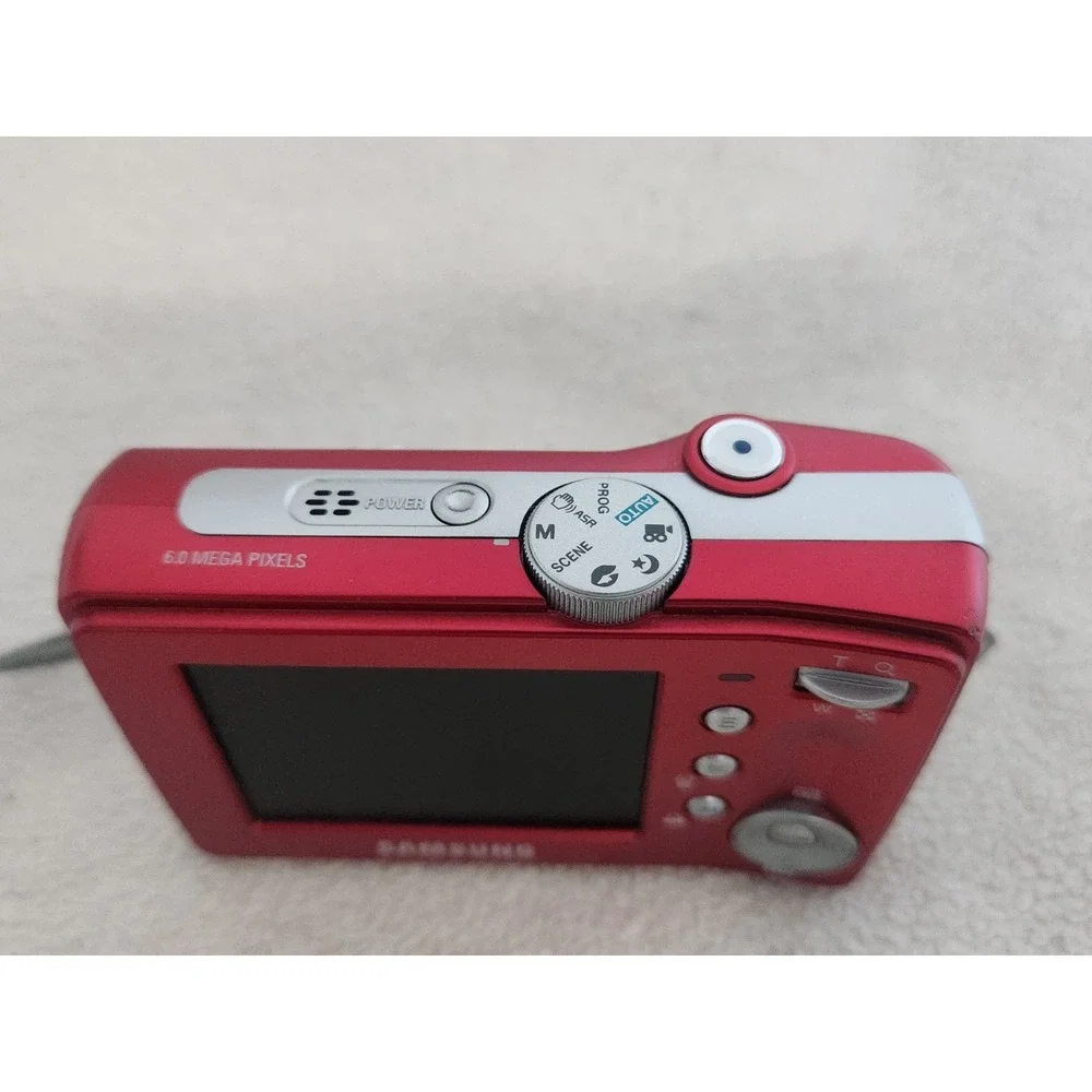 Samsung Digimax S630 6.0MP Red Digital Camera, See Description